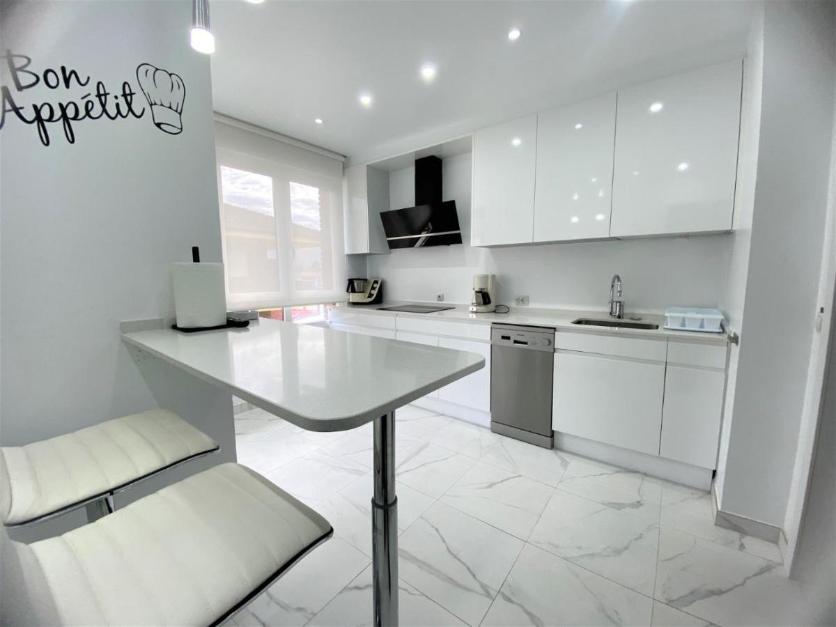 Atico Lujo Llanes Apartment ภายนอก รูปภาพ